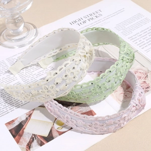 Serre-têtes en dentelle fleurie avec strass en crème, vert et rose pour coiffure femme