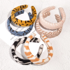 Sechser-Set Plüsch-Haarbänder mit Tierprint wie Leopard und Zebra in verschiedenen Farben