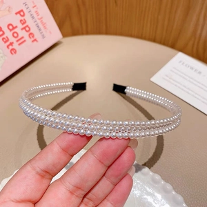 Serre-tête élégant à trois rangées de perles de style français minimaliste pour femme