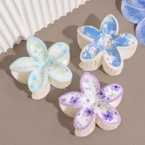 Set mit 3 tropischen Blumen-Haarklammern mit eleganten blauen und lila Mustern