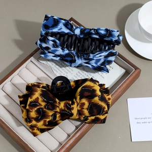 Fashionable leopard print bow hair claws in large size for elegant women hair styling