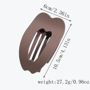 Flat heart hair claw clip with matte finish cocoa color measuring 10.5cm by 6cm