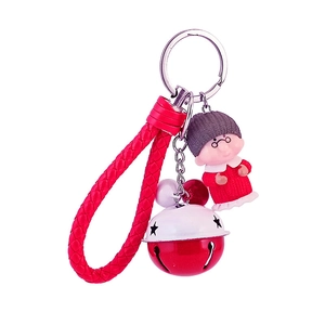 Porte-clés grand-mère de dessin animé avec sangle en cuir tressé rouge et clochette étoilée