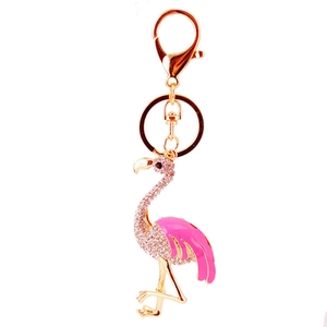 Porte-clés flamant rose avec émail rose et cristaux brillants sur alliage doré brillant