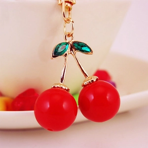 Porte-clés Mignon Forme Cerise Rouge Avec Feuilles en Strass Vert Pendentif de Sac en Alliage de Zinc Doré Cadeau Bijoux pour Femmes