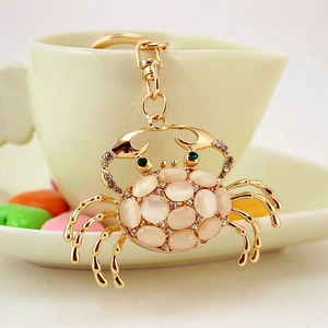 Creative opal crab metal keychain with gold plating and sparkling rhinestones