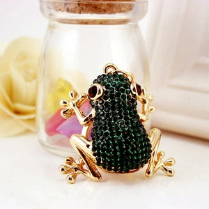 Porte-clés grenouille mignonne avec cristaux verts brillants et finition dorée