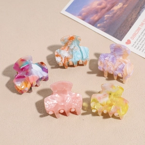 Five-piece set of French acetate hair claws with retro watercolor marble textures