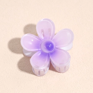 Vue détaillée de la pince à cheveux fleur violette de 4cm avec pétales translucides