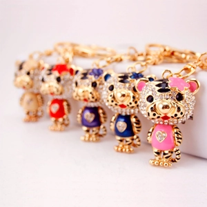 Porte-clés Tigre Créatif en Alliage de Zinc Incrusté de Strass et Émail Pendentif pour Sac à Main Femme Cadeau Accessoires
