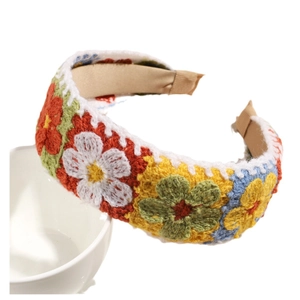 Cerchietto colorato all'uncinetto con ricamo floreale e stile vintage da vacanza