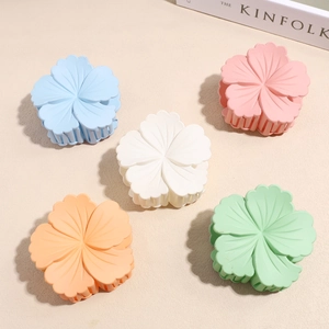 Five-piece set of matte macaron floral hair claws in blue, pink, white, orange, and green