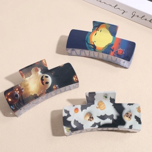 Three-piece Halloween hair claw clips with ghost pumpkin and bat prints for women