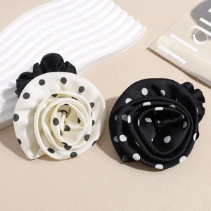 Chouchou Fleur de Rose à Pois Élégant en Tissu Satiné Attache Cheveux Style Coréen Doux Accessoire Quotidien pour Femmes