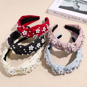 Elegant Knot Fabric Headband With Faux Artificial Pearl And Resin Flower Sweet Hair Band For Women Fashion Hair Accessories
