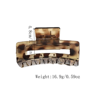 Detailed dimensions of tortoise shell hair claw clip with size and weight measurements