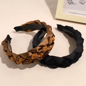 Fashionable braided fabric headband with non-slip design for women in retro style