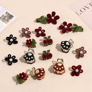 Lussuosi Fermagli per Capelli Floccati a Forma di Fiore Ciliegia Zampa di Gatto in Lega con Künstliche Perle Imitazione per Donna Ragazza