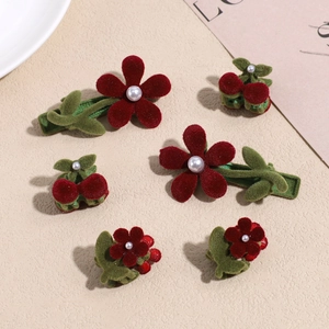 Set di fermagli per capelli floreali rossi con perle e mini mollette a ciliegia