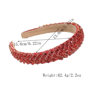 Détail d'un serre-tête rouge avec strass avec dimensions et spécifications de 62,4g