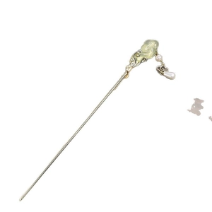Classical gold hair pin with Ruyi cloud jade pattern and elegant pearl tassel