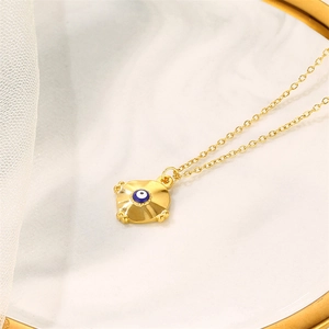 Collier en acier inoxydable plaqué or 18 carats avec pendentif œil bleu sur plateau