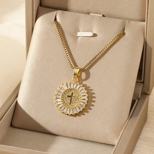Stainless Steel Round Cross Pendant Necklace For Women Gold Plated Sparkling Rhinestone Inlaid Box Chain Hip Hop Jewelry