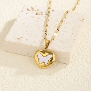 Stainless Steel 18K Gold Plated Heart White Artificial Pearl Butterfly Pendant Necklace Fashion Lip Chain Jewelry For Women