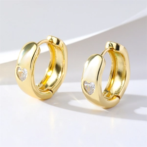 European Trendy Brass Zirconia Heart Huggie Hoop Earrings Gold Geometric Inlaid Heart Stone Earrings For Women Jewelry