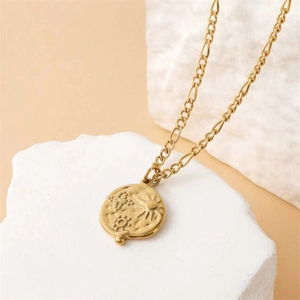 Stainless Steel Sun Coin Pendant Necklace 18K Gold Plated Figaro Chain Hammered Texture Geometric Retro Jewelry For Women