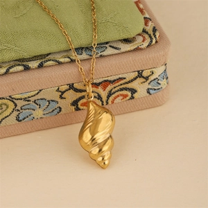 Collana con Pendente a Forma di Conchiglia Cava in Acciaio Inossidabile per Donna Gioielli Placcati Oro Stile Marino
