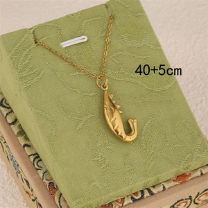 Halskette aus 304 Edelstahl mit Haifisch-Anhänger in 18K Gold, Länge 40+5 cm verstellbar