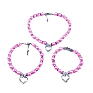 Pink pearl pet jewelry set with heart rhinestone pendants and adjustable chains