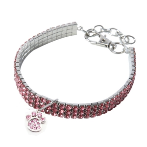 Halsband für Haustiere mit 3 Reihen rosa Strasssteinen und verstellbarem Pfotenanhänger
