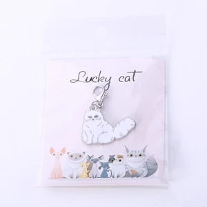 Creative white enamel cat pendant keychain with pink Lucky cat display card