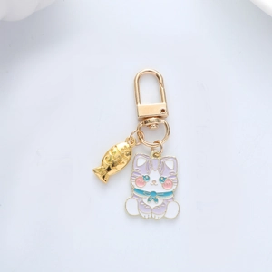 Cute enamel cartoon cat keychain with golden fish pendant and high-gloss lobster clasp