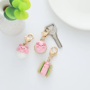 Trois pendentifs cochons roses avec fermoirs mousquetons dorés pour porte-clés mignons