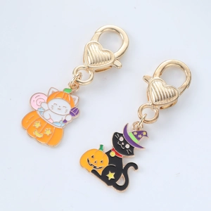 Halloween cat enamel keychains with pumpkin motifs and golden heart-shaped lobster clasps
