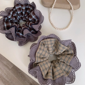 Vintage Plaid Fabric Lace Trim Scrunchie Elegant Large Bow Hair Tie Retro Patchwork Hair Ring Accessories For Women Daily Jewelry