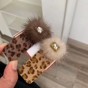 Sweet Elegant Leopard Print Faux Fur Ball Rhinestone Hair Clip For Women Rectangular Fabric Duckbill Clip Headwear Accessories