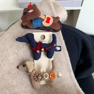 Juego de 3 clips de pelo de perrito con tela de cuadros, felpa y perlas decorativas
