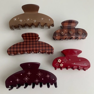 Elegant Acetate Plaid Hair Claw For Women Korean Retro Star Heart Pattern Rhinestone Hair Clip Large Shark Clip Accessory