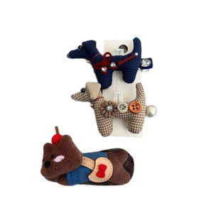 Set de 3 pinzas para el pelo hechas a mano con perros y osos de cuadros y perlas