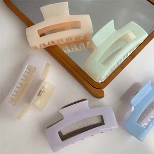 Matte macaron square hair claws set in minimalist pastel colors for women hair styling
