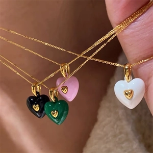 Collier Pendentif Double Cœur en Alliage Émail Rétro Style Coréen Simple Choker Goutte d'Huile pour Femme Bijoux Cadeau