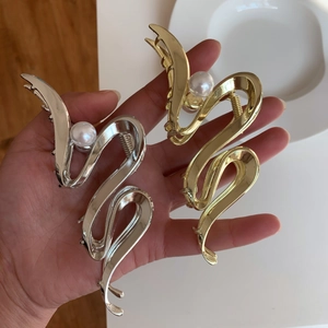 Metallic large shark hair claw clips with pearls in gold and silver finish for thick hair