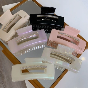 Pince à Cheveux Carrée Géométrique en Acétate de Luxe Faite à la Main Grande Pince Crabe pour Femme Accessoires de Coiffure Elégants