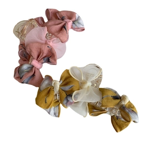 Pinces à cheveux à nœud floral en rose et jaune avec base en acrylique pour femmes