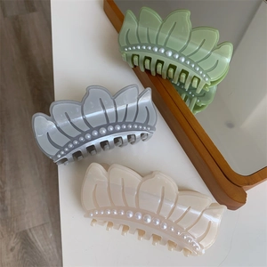Elegant Acetate Lotus Pod Hair Claw Clip With Artificial Pearl Embellishment Large Non-Slip Shark Clip Hair Accessory For Women Daily