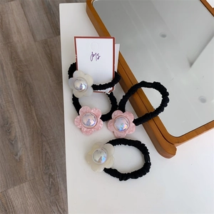 Set of 4 floral elastic hair ties with pink and white flowers for women's hairstyles